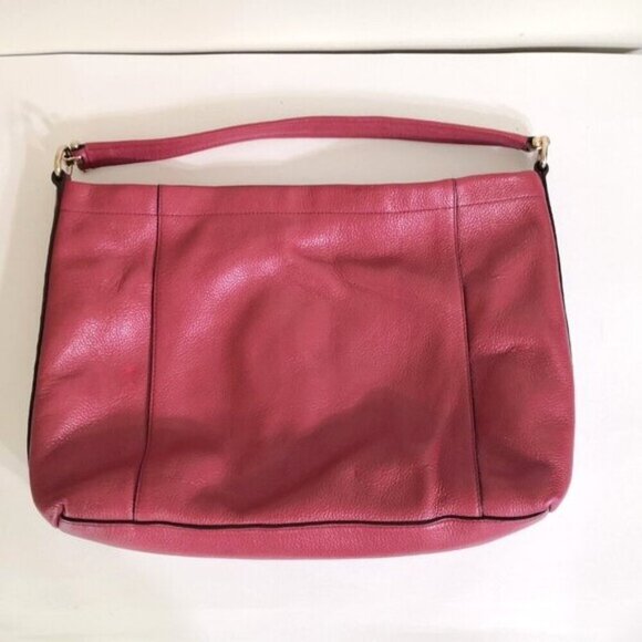 Coach Scout Hobo in Pebble Leather - Picture 6 of 15